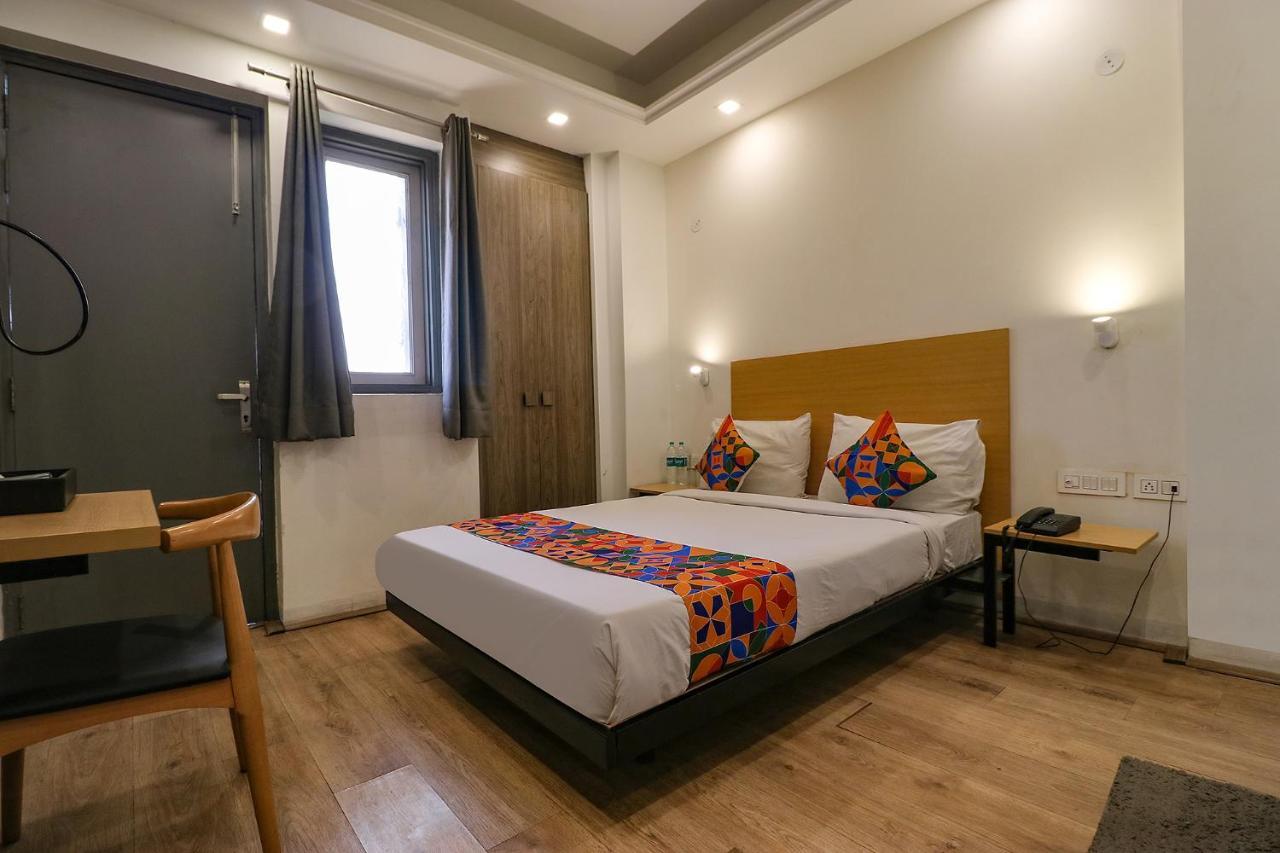 Fabhotel The Chaitanyas Rohini Sec 18 Delhi  Exterior foto